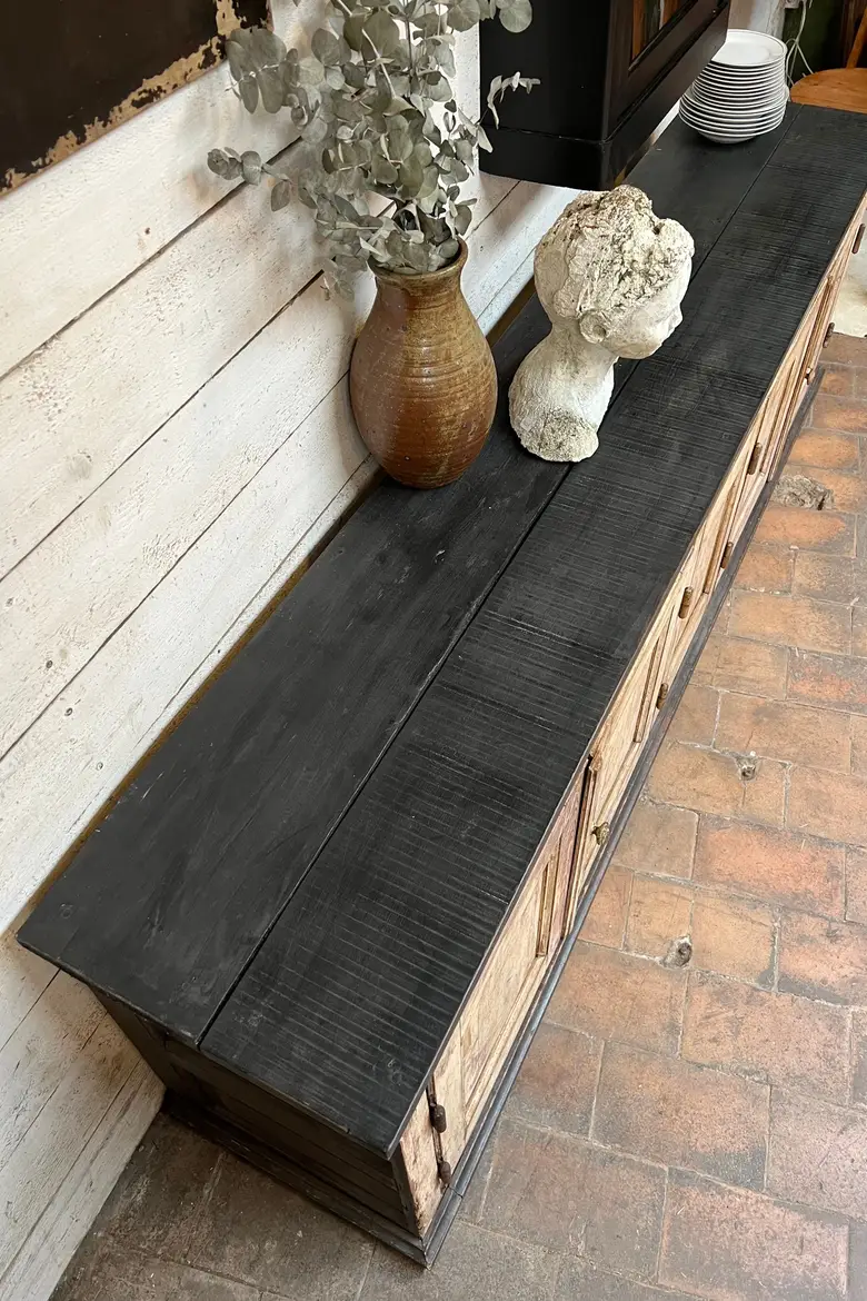Meuble bas patiné Début XXème