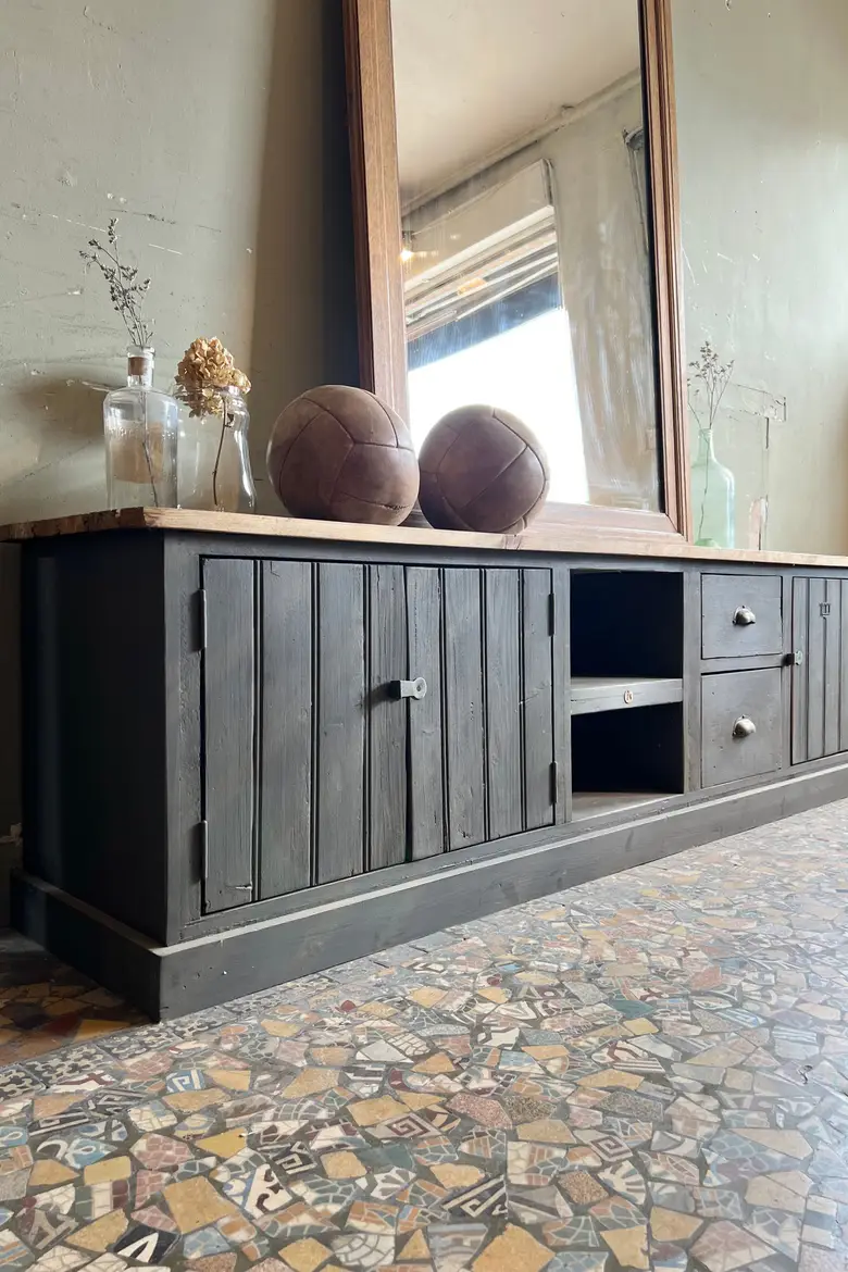 Meuble bas / TV  en bois