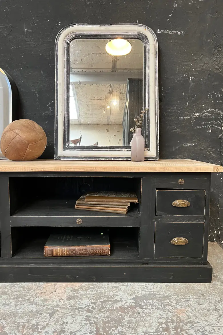 Meuble bas / TV  en bois