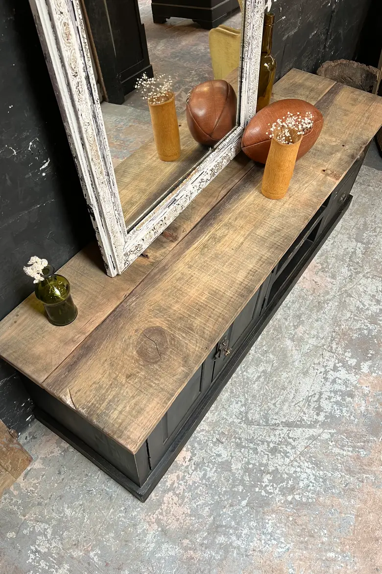 Meuble bas / TV en bois