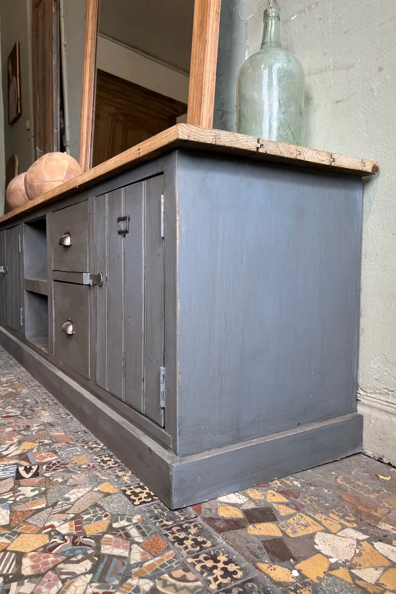 Meuble bas / TV  en bois