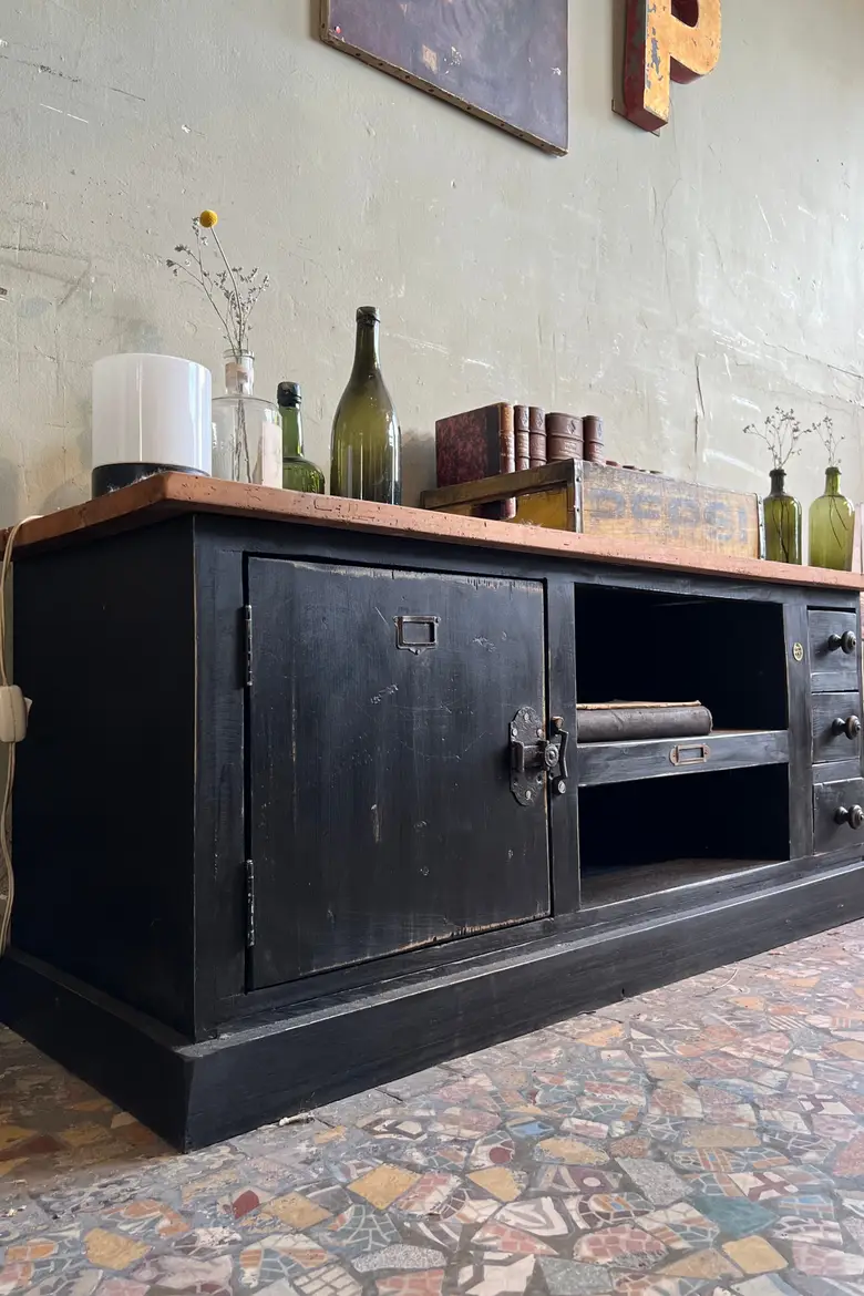 Meuble bas / TV en bois