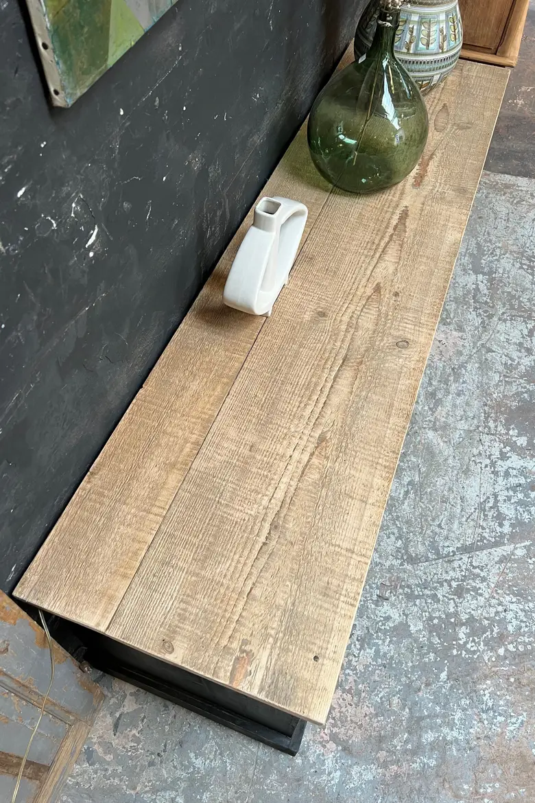 Meuble bas / TV  en bois