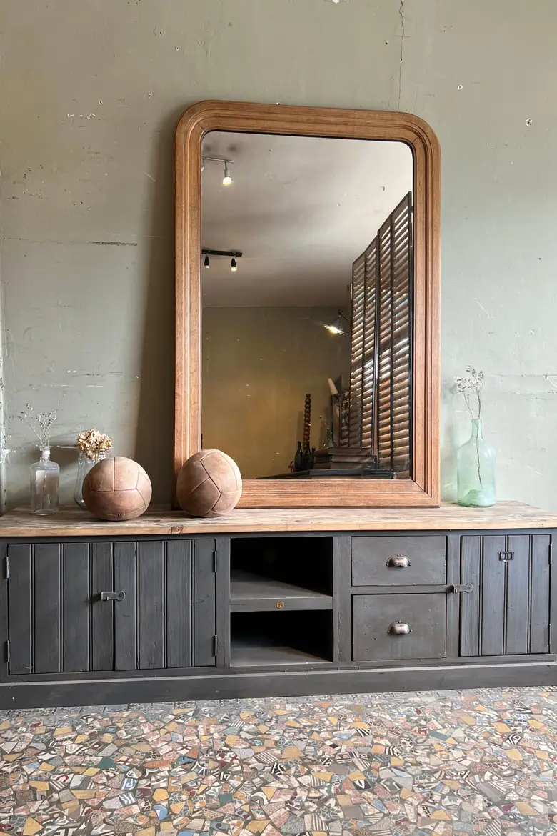 Meuble bas / TV  en bois
