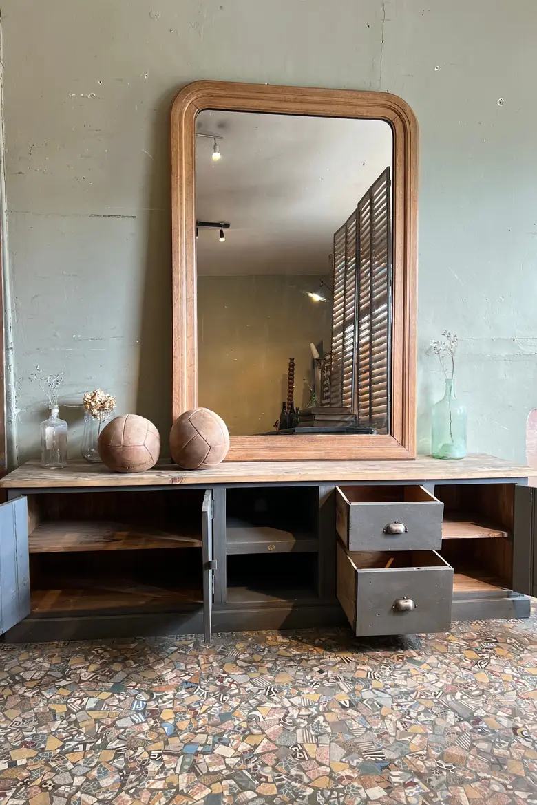 Meuble bas / TV  en bois