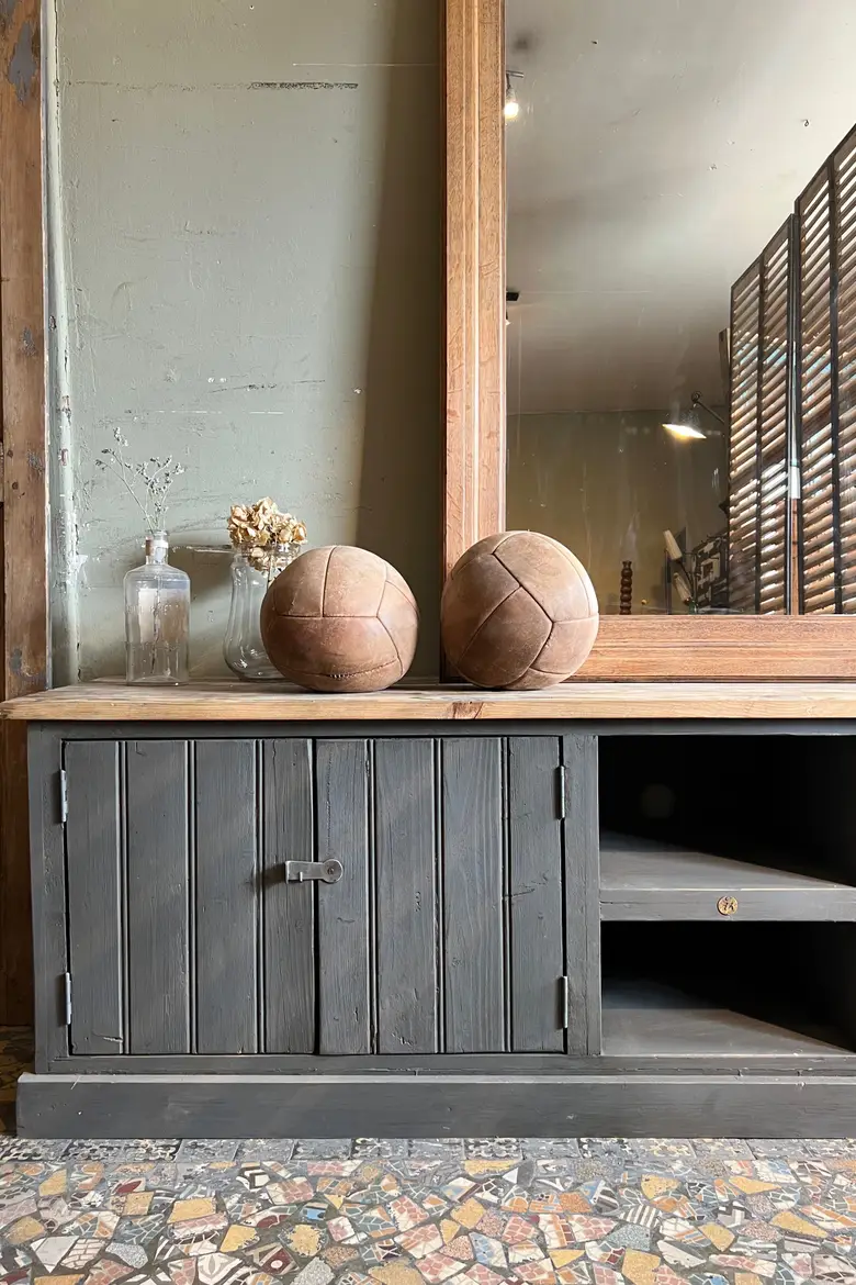 Meuble bas / TV  en bois