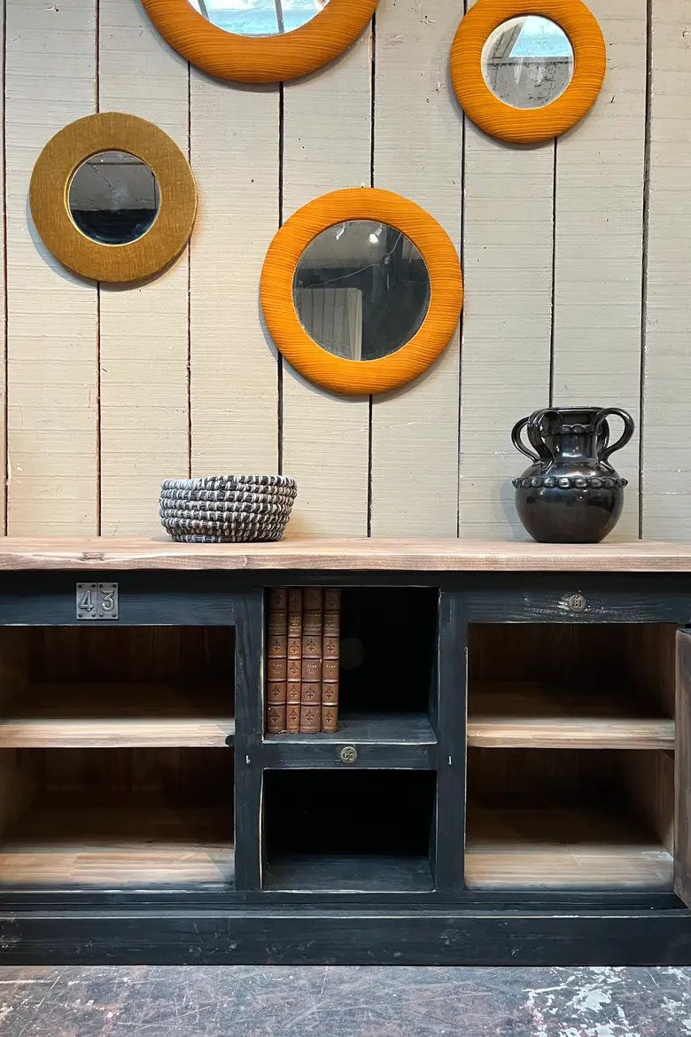 Meuble bas / TV en bois