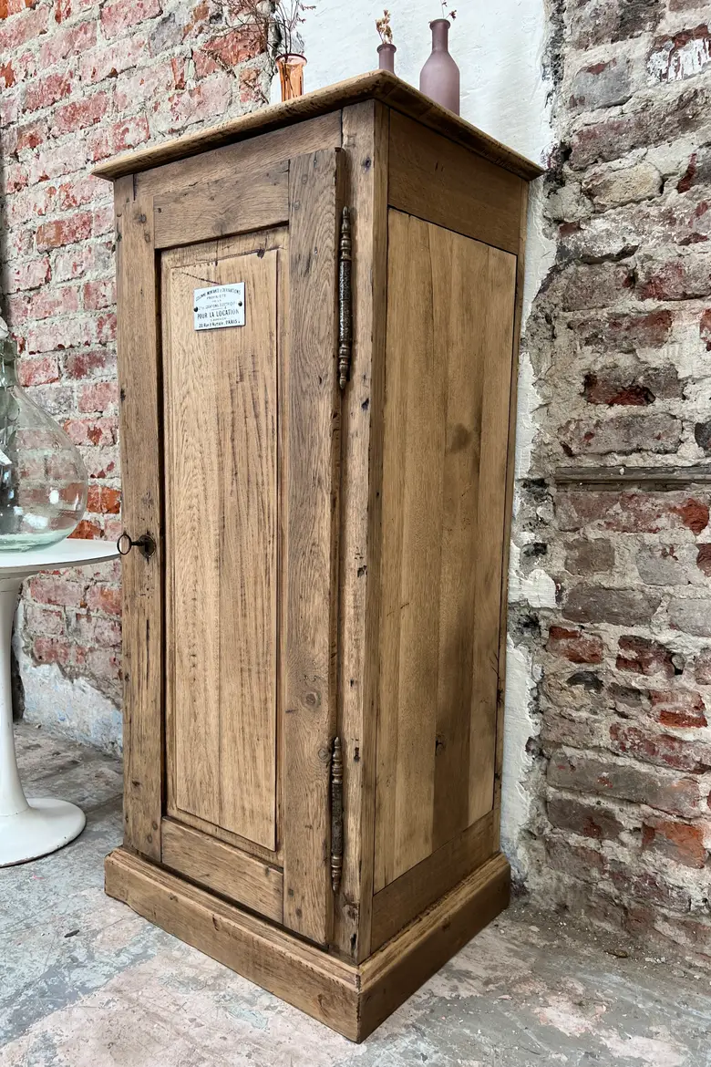 Meuble confiturier en chêne