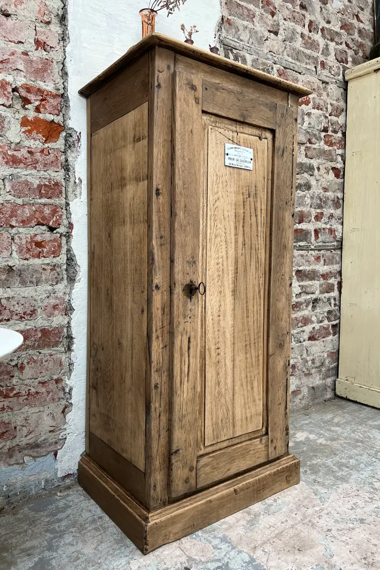 Meuble confiturier en chêne