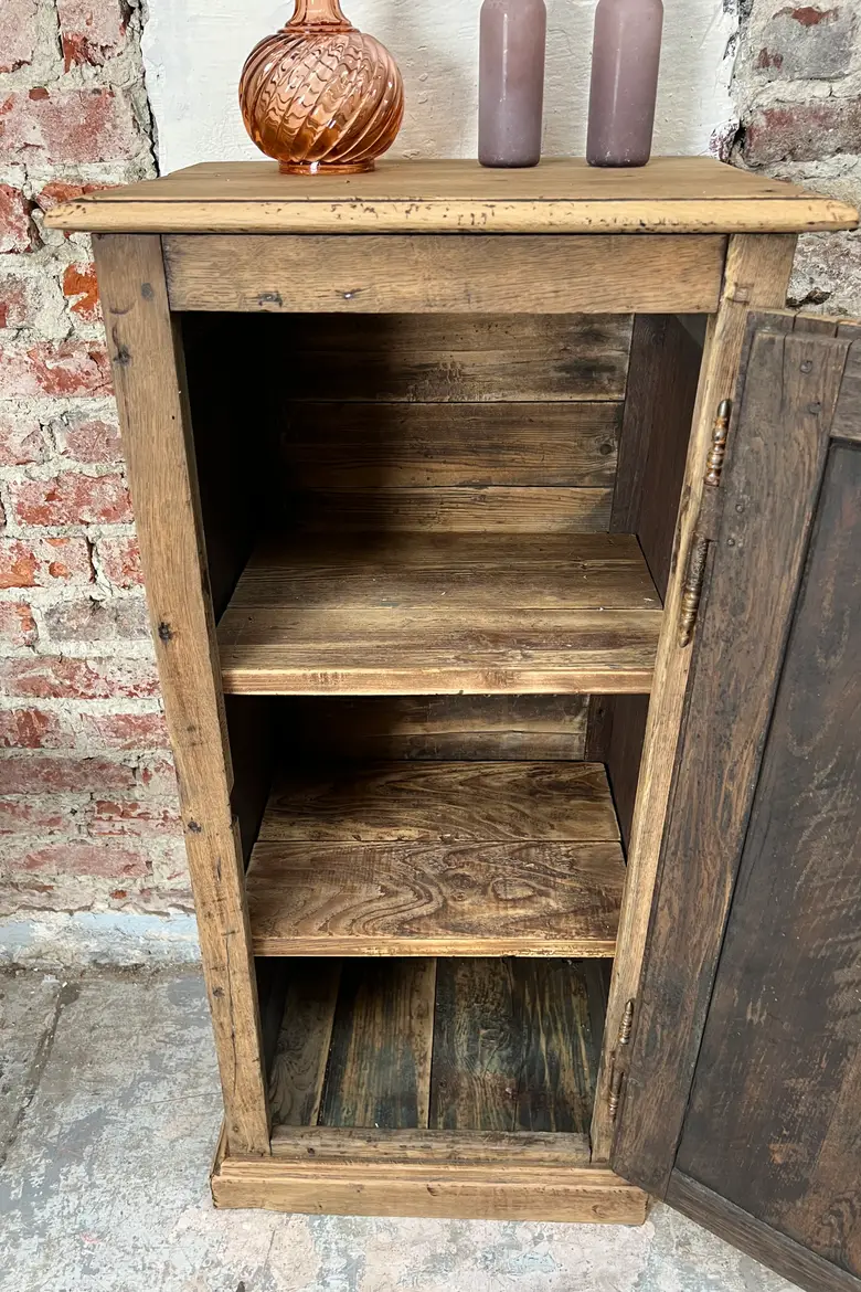 Meuble confiturier en chêne