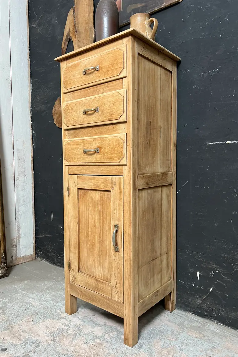 Meuble d’appoint en chêne