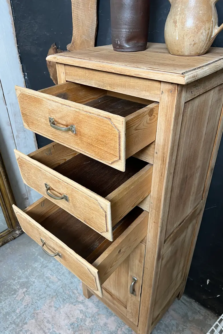 Meuble d’appoint en chêne