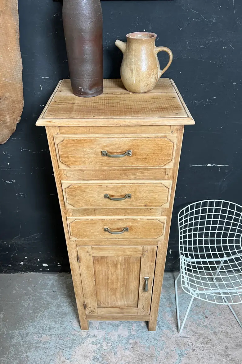 Meuble d’appoint en chêne