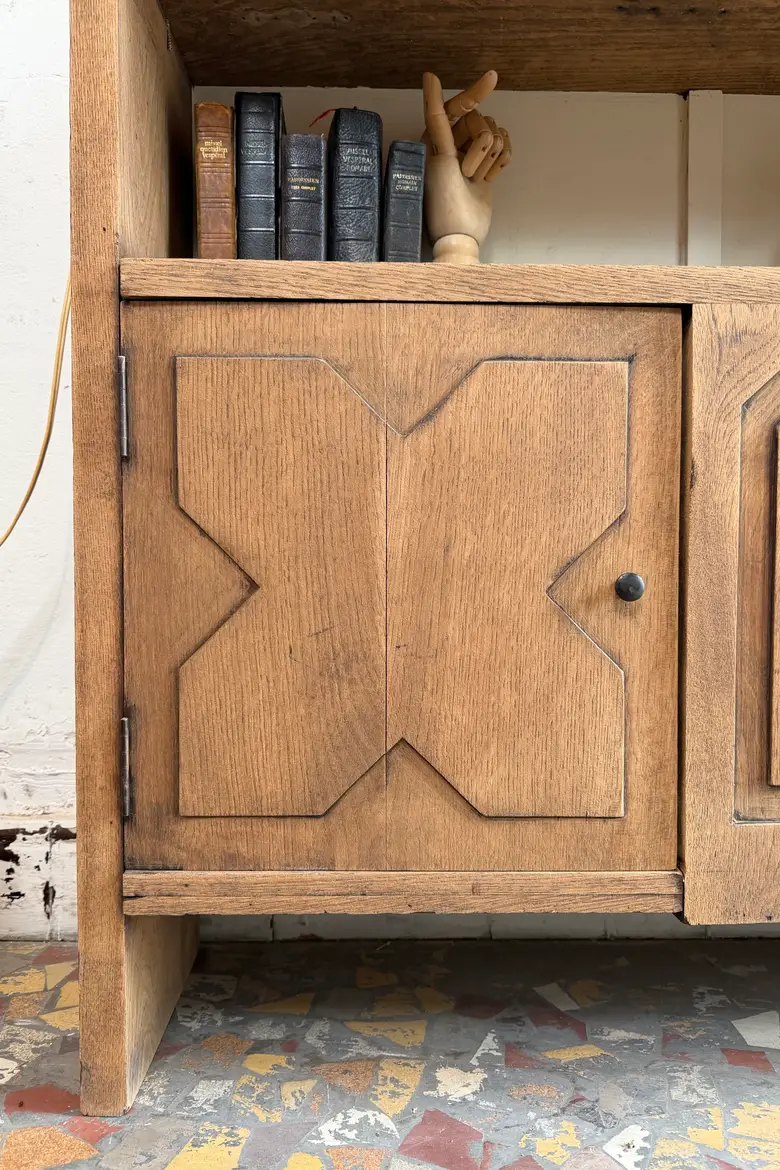 Meuble d’appoint en chêne – années 1950