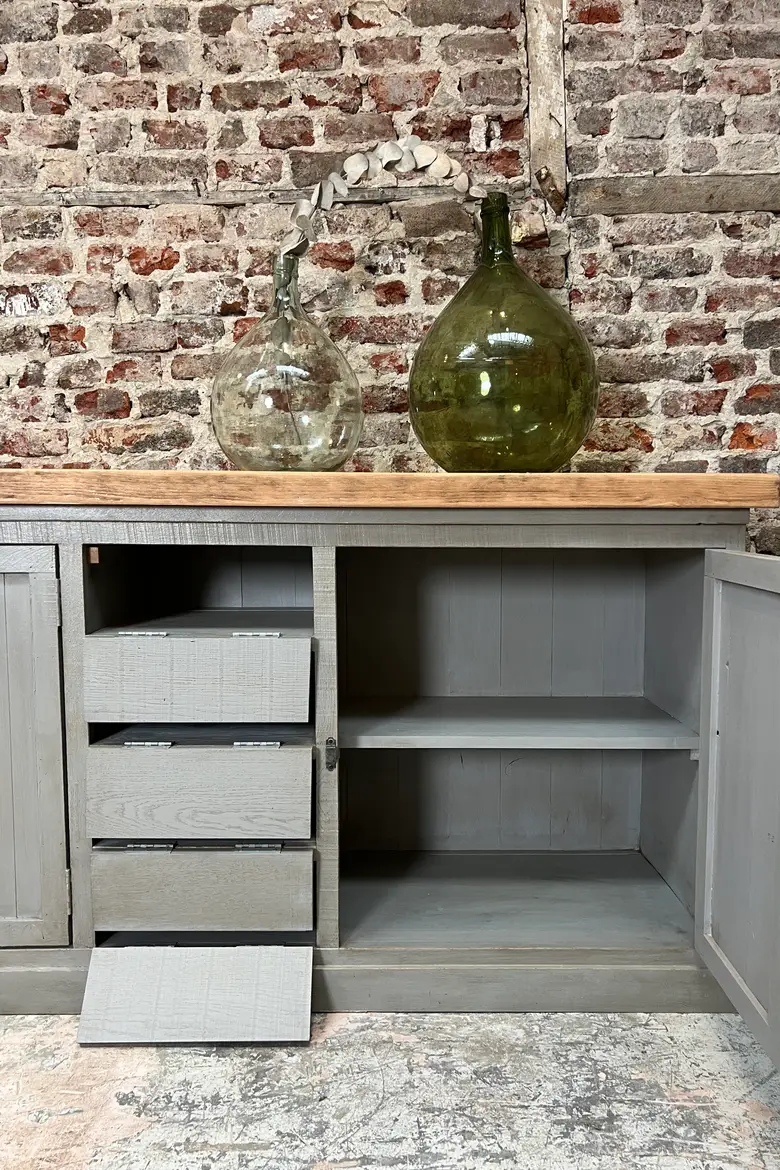 Meuble d’atelier
