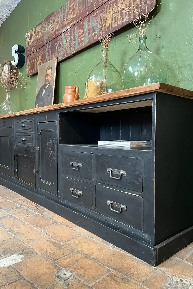 Meuble d’atelier