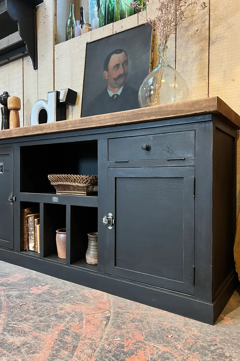 Meuble d’atelier