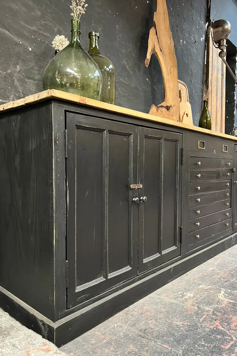 Meuble d’atelier