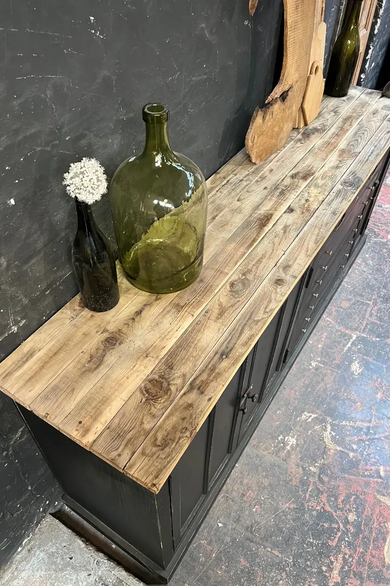 Meuble d’atelier