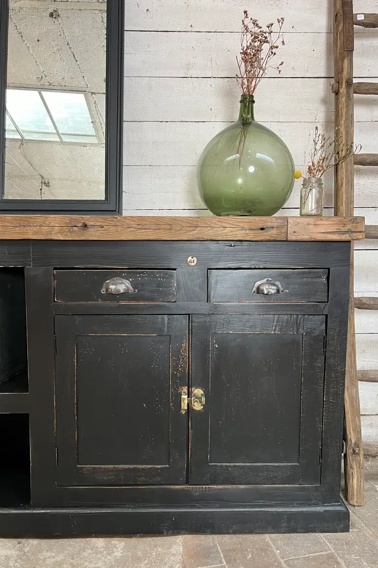 Meuble d’atelier