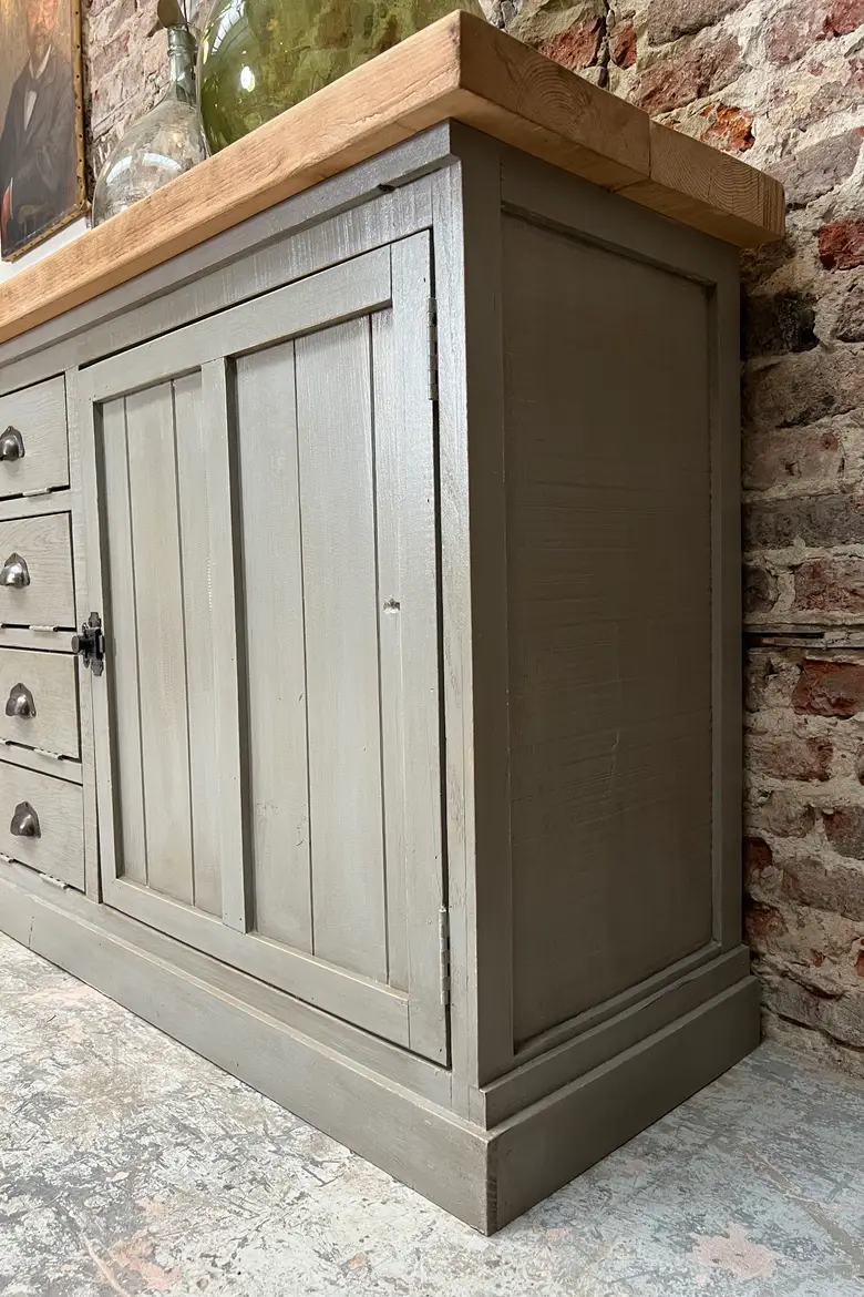 Meuble d’atelier