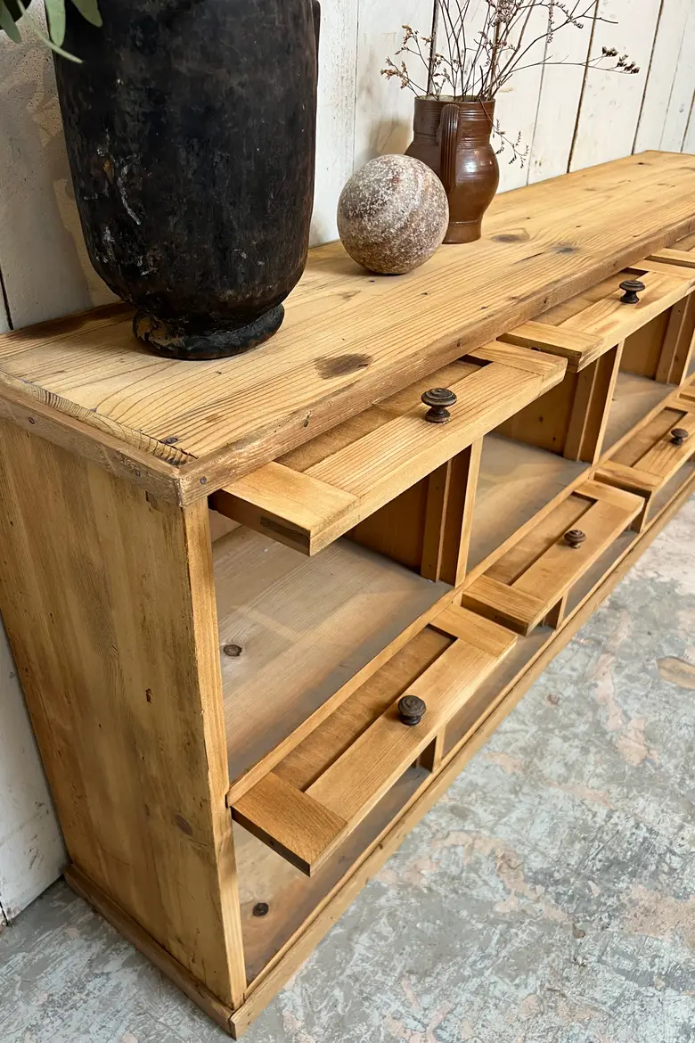 Meuble d’atelier à clapets