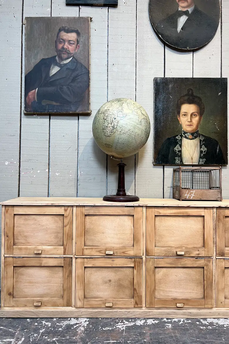Meuble d’atelier à clapets