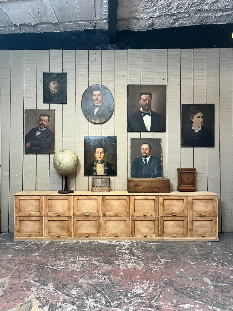 Meuble d’atelier à clapets