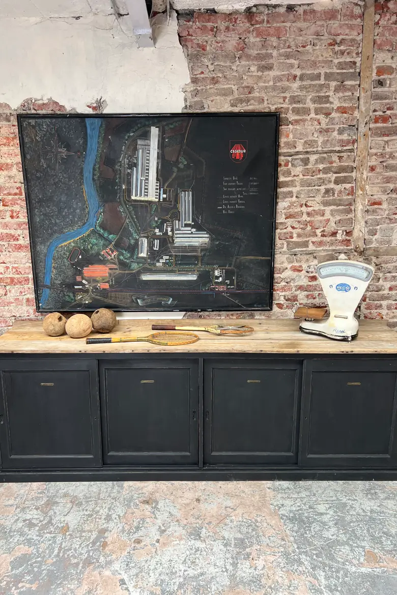 Meuble d’atelier à portes coulissantes Début XXème