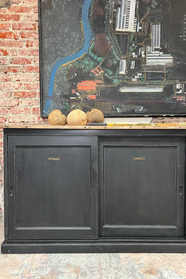 Meuble d’atelier à portes coulissantes Début XXème