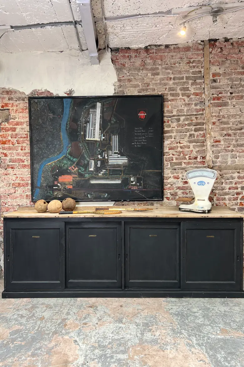 Meuble d’atelier à portes coulissantes Début XXème
