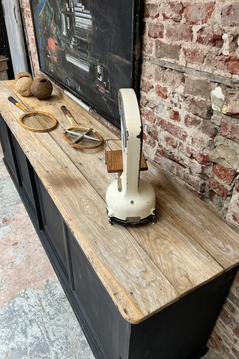 Meuble d’atelier à portes coulissantes Début XXème