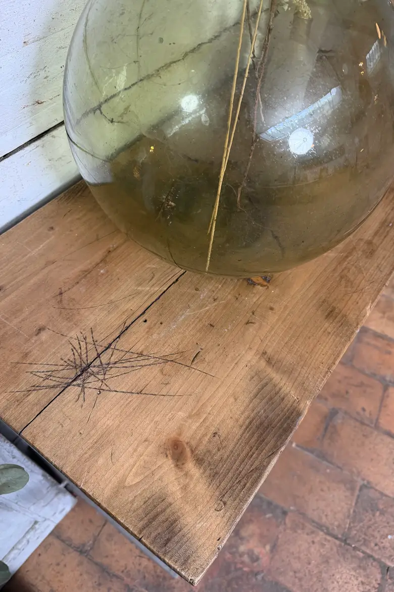Meuble d’atelier à tiroirs numérotés