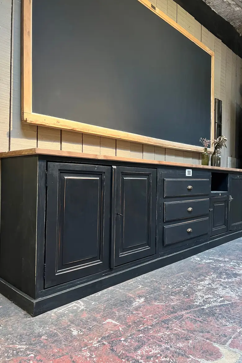Meuble d’atelier en bois