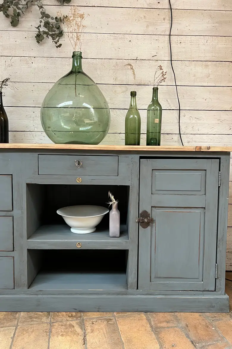 Meuble d’atelier en bois
