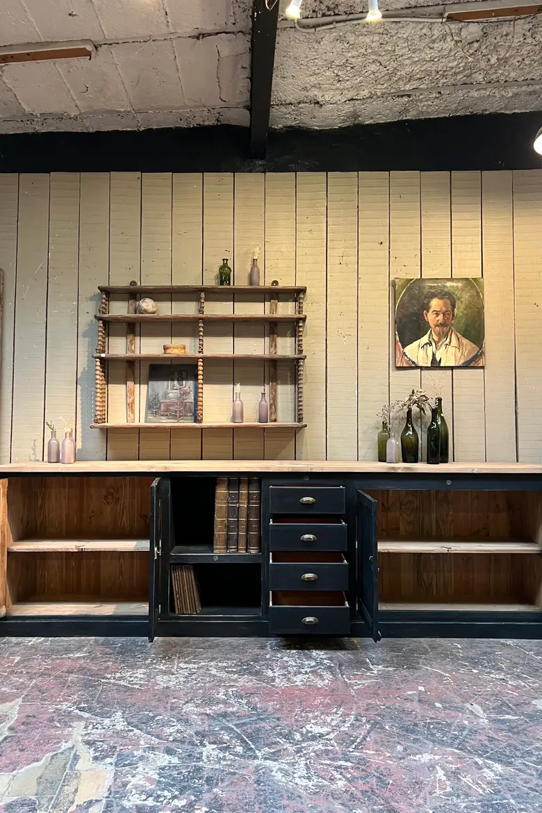 Meuble d’atelier en bois