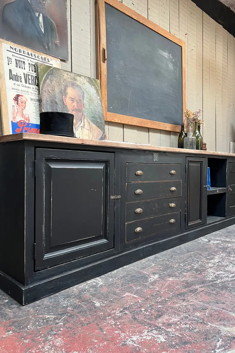 Meuble d’atelier en bois