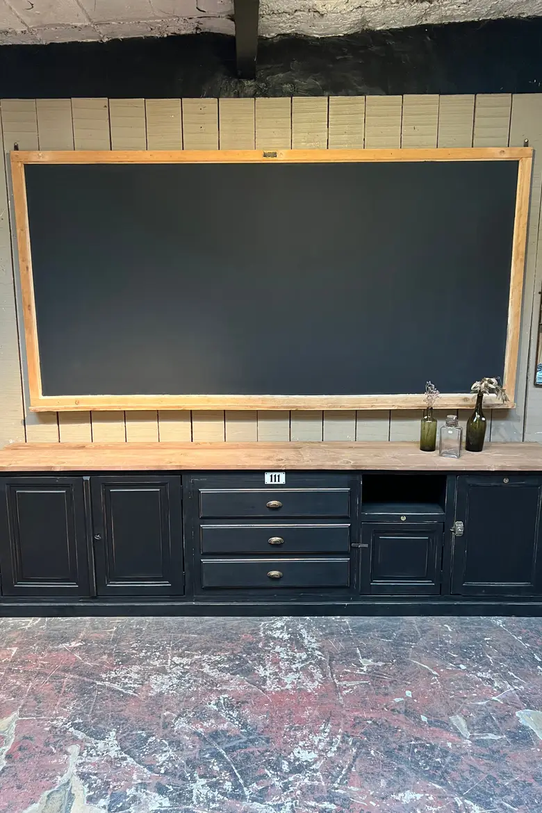 Meuble d’atelier en bois
