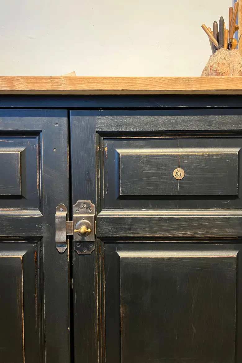 Meuble d’atelier en bois