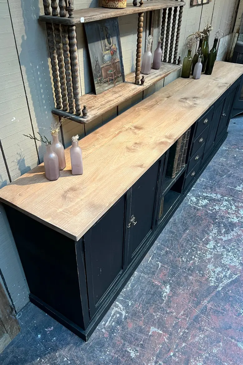 Meuble d’atelier en bois