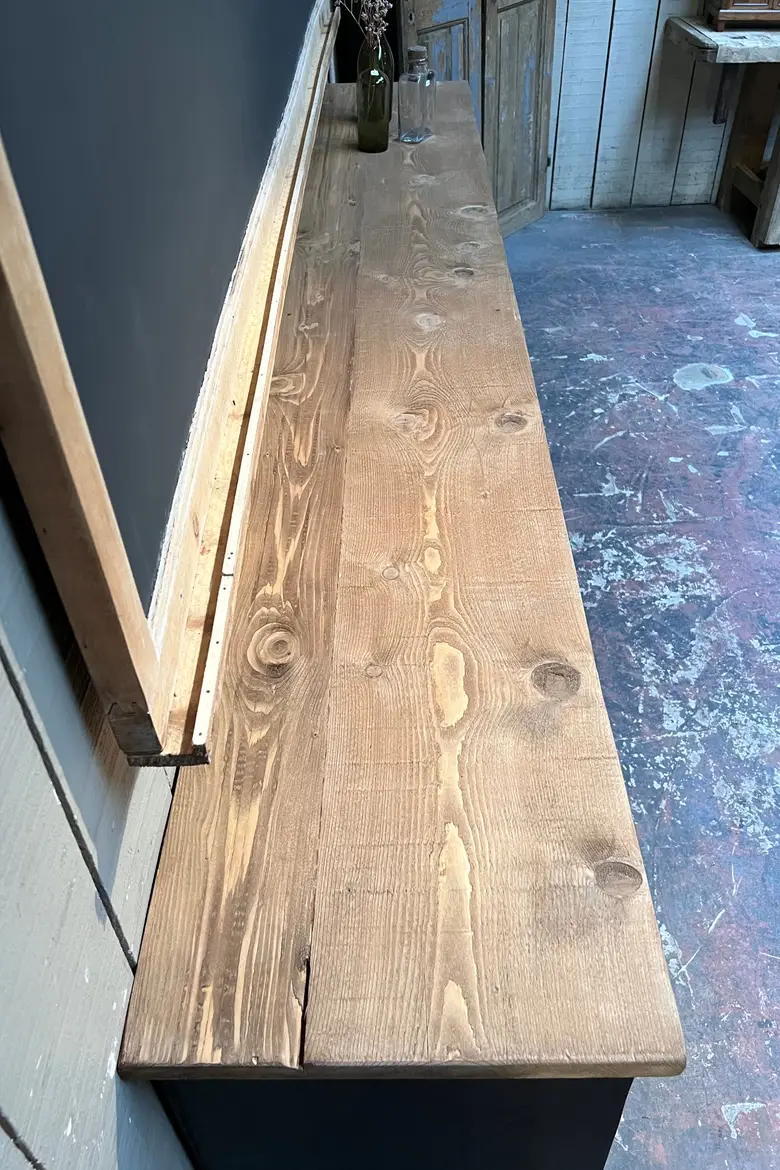 Meuble d’atelier en bois