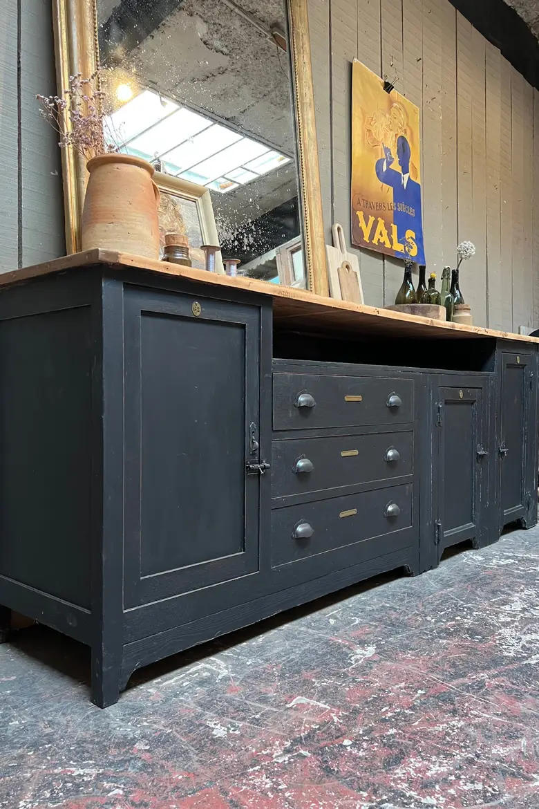 Meuble d’atelier en bois