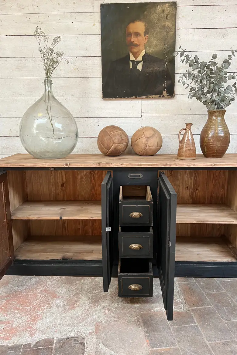 Meuble d’atelier en bois