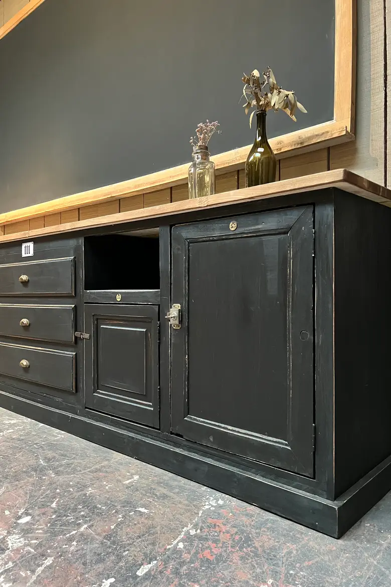 Meuble d’atelier en bois