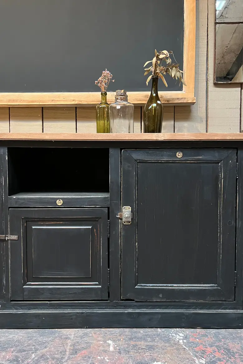 Meuble d’atelier en bois
