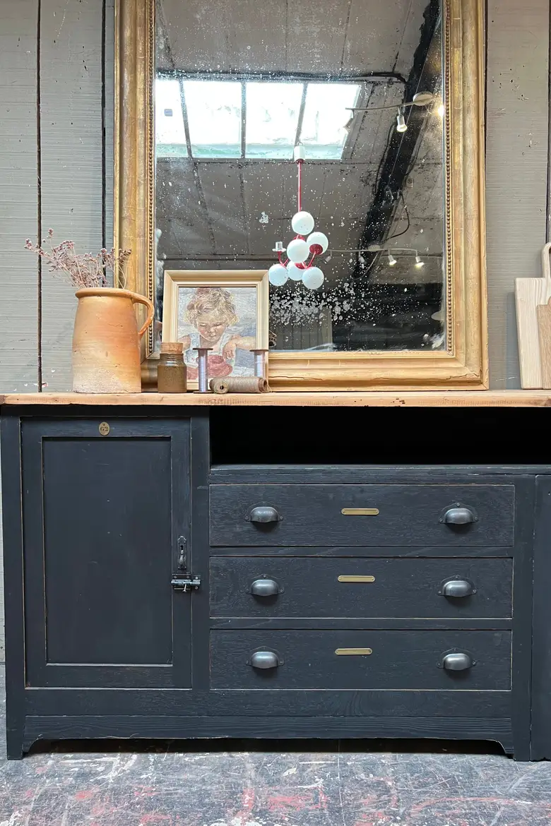 Meuble d’atelier en bois