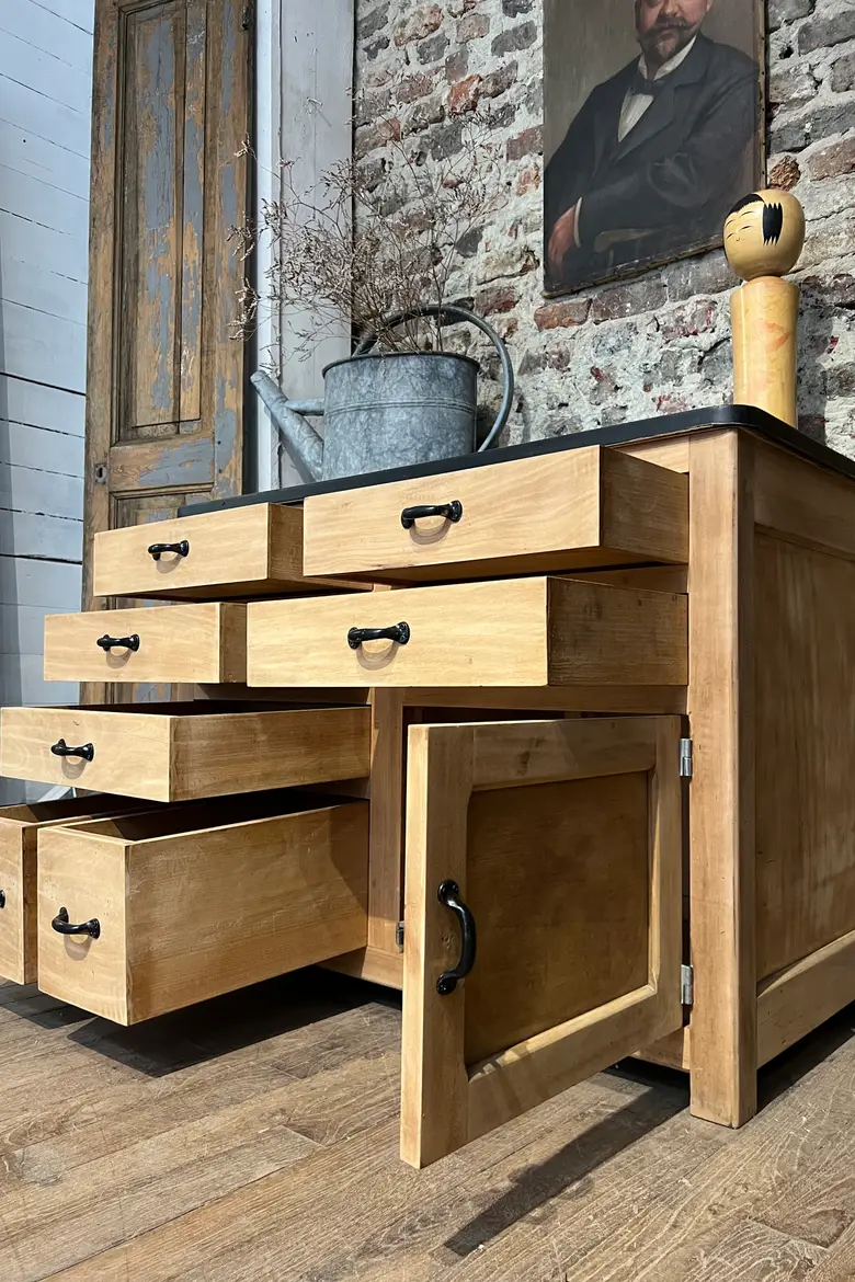 Meuble d’atelier en bois brut Années 50