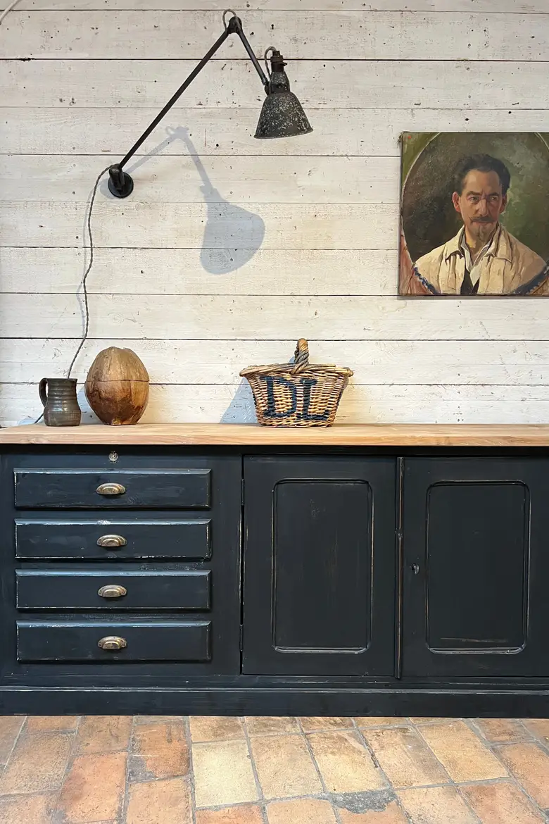 Meuble d’atelier en bois