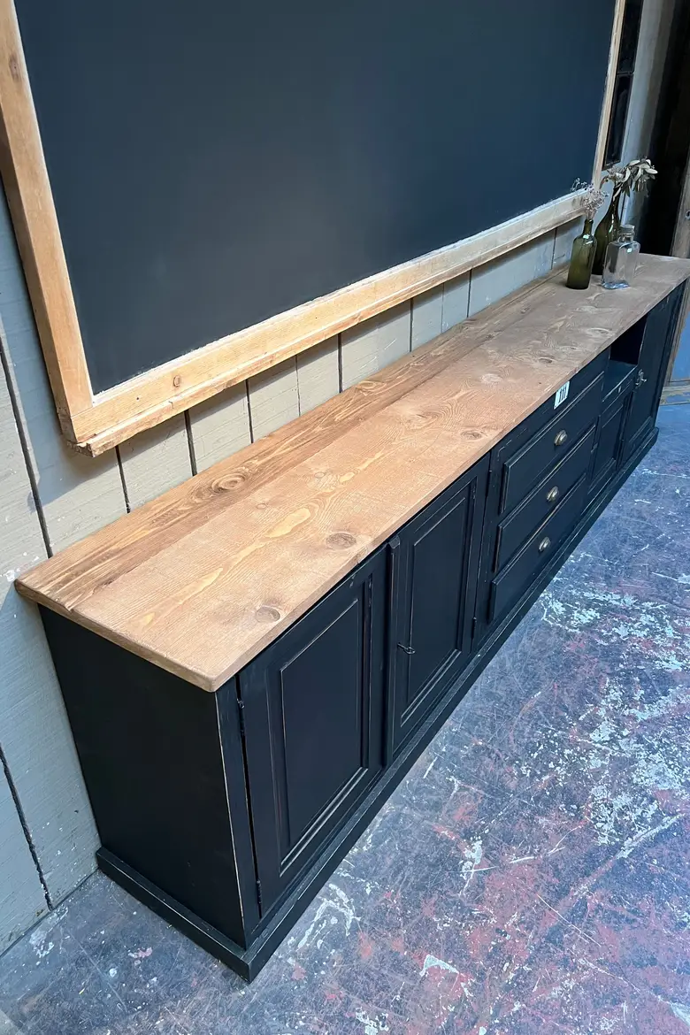 Meuble d’atelier en bois