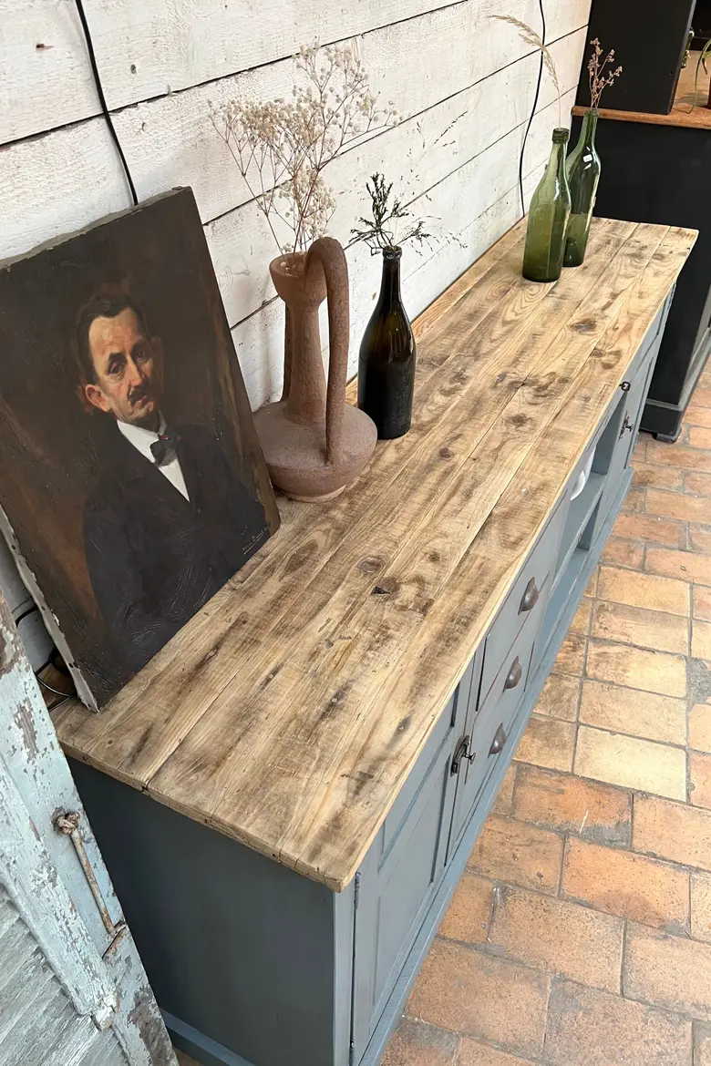 Meuble d’atelier en bois